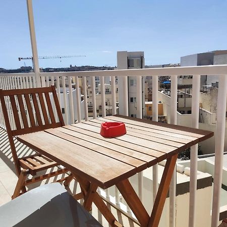 Modern Apartment In Gzira Exterior foto