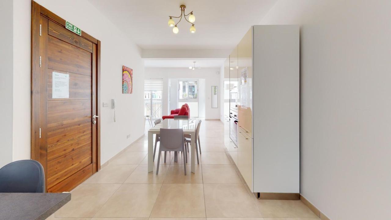 Modern Apartment In Gzira Exterior foto
